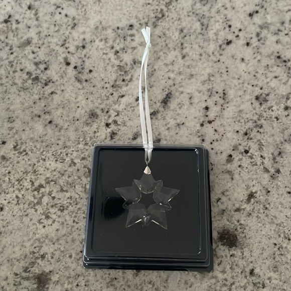Swarovski Authentic Tree Ornament brand new - Picture 2 of 3
